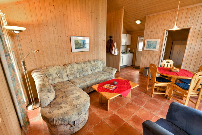 Ferienhaus in Pelzerhaken - Am Waldrand Haus C - Wohnraum mit Ecksofa