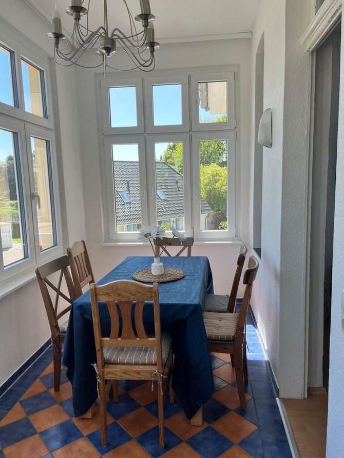 Ferienwohnung in Ostseebad Heringsdorf - Sonnenschein FeWo 3 - Essbereich im Wintergarten