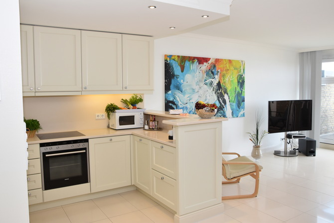 Ferienwohnung in Grömitz - Ostsee-Traumblick - Wohnzimmer u Küche