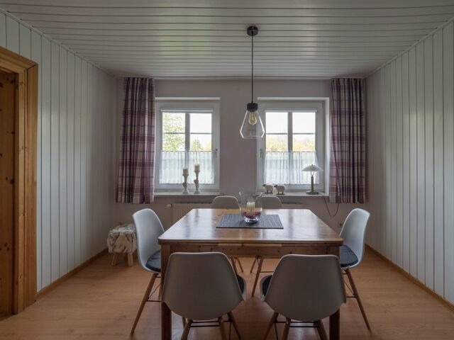 Ferienhaus in Fehmarn OT Sahrensdorf - Ferienhaus f&uuml;r die Gro&szlig;familie oder Gruppenhaus auf dem Ferien- und Bauernhof Nielson in Inselmitte - Bild 13