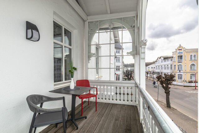 Ferienwohnung in Binz - Villa Iduna / Ferienwohnung No. 6 - 1. OG mit Balkon nach S&uuml;den - Bild 5