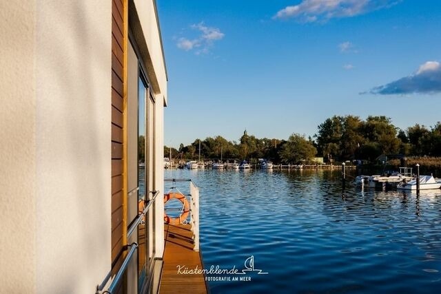 Ferienwohnung in Ribnitz-Damgarten - Hausboot Arielle - Bild 2