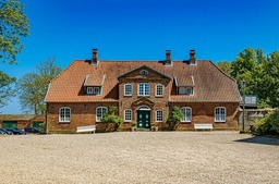 Gut Oehe Ferienwohnung mit Balkon