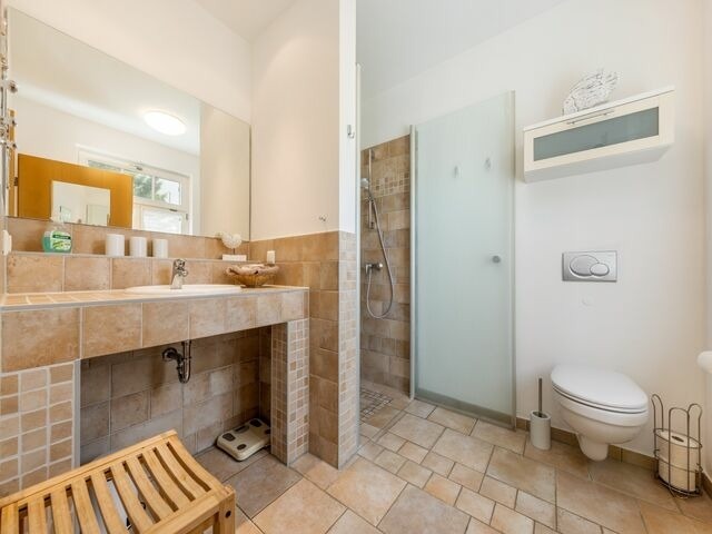 Ferienwohnung in Garz - Fewo EG - R&uuml;genbrise am Wasser mit 2 B&auml;dern - Bild 16