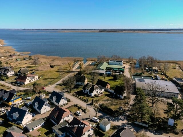 Ferienwohnung in Born a. Dar&szlig; - Haus am kleinen Hafen No 1 - Bild 2