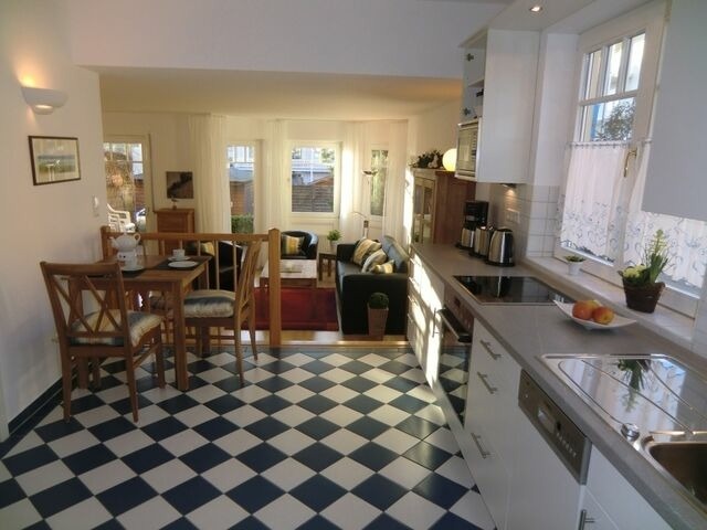 Ferienwohnung in K&uuml;hlungsborn - Sonnenresidenz II - 10-01 - Bild 5